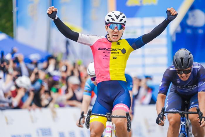 京津冀协同发展杯公路自行车赛鸣枪开幕，庞伟