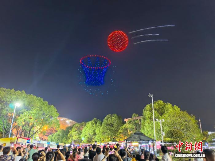 2025株洲“厂BA”全国赛开幕 八支劲旅齐聚体育中