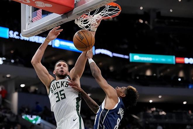 火箭险胜雄鹿南斯砍23分创个人新高