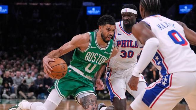 76人逆转绿军扳平大比分 埃奇库姆创历史神迹