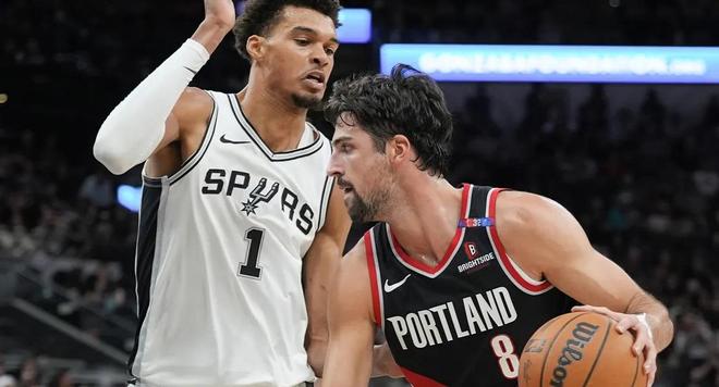 文班亚马35分率马刺轻取开拓者 阿夫迪亚20分难救