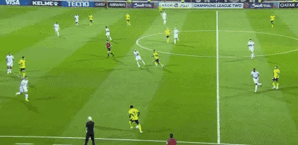 C罗率利雅得胜利5-1横扫多哈国民晋级亚冠决赛